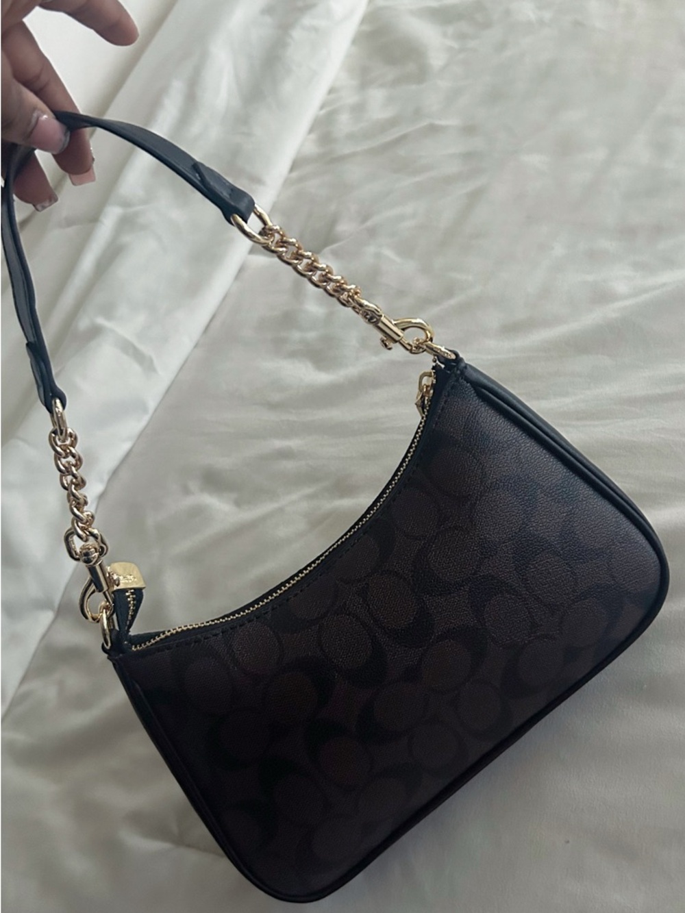 Coach Shoulder Bag - Picture 3 of 7